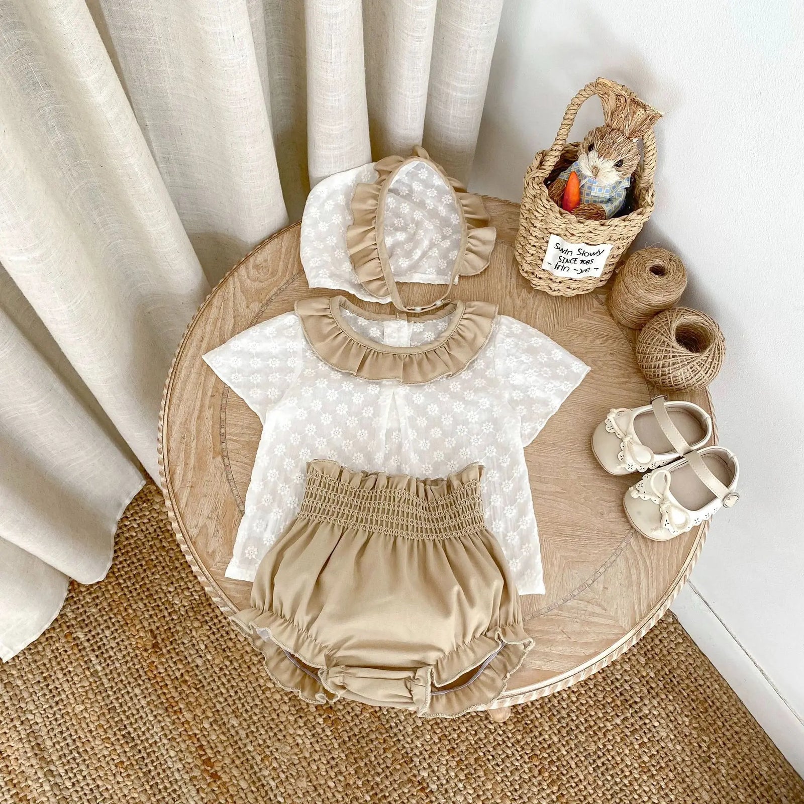 Summer New 0-3 Year Old Baby Clothing, Fashionable Baby Girl Set, Flower Embroidery Short Sleeved Top, Bread Pants