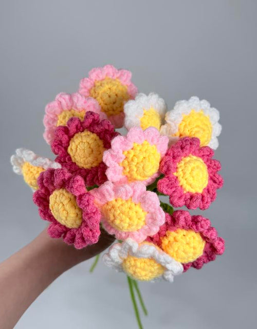 Load image into Gallery viewer, 12Pcs, Crochet Daisies without Vase, Decorating Rosy Eternal Flowers,Dozen Bouquets,Decorative Bouquet for Home Decor,Garden Party,Wedding Decor
