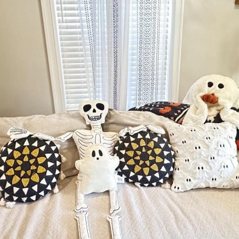 Ghost Pillow Cover - Soft and Cozy Cushion Cover for Home Decor