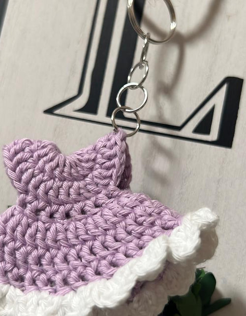 Load image into Gallery viewer, New Born Favor , Baby Shower Party Gift , Keychain Crochet

