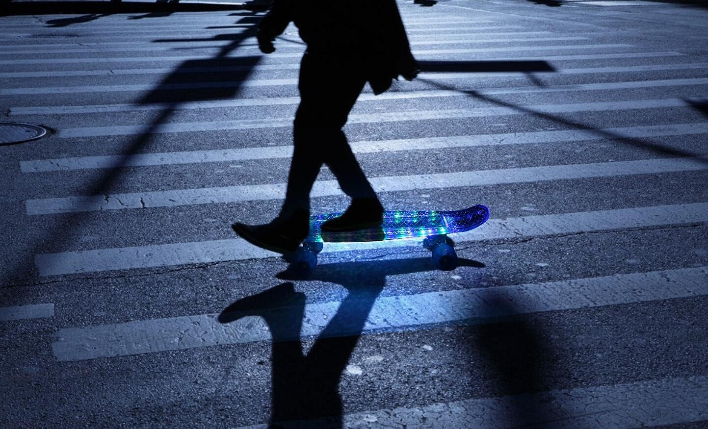 22 Inch Skateboard- with Led Light up Wheels for Beginners,Complete Mini Cruiser Retro Skateboard for Kid,Smooth Riding,Durable Polypropylene with Pu Wheels