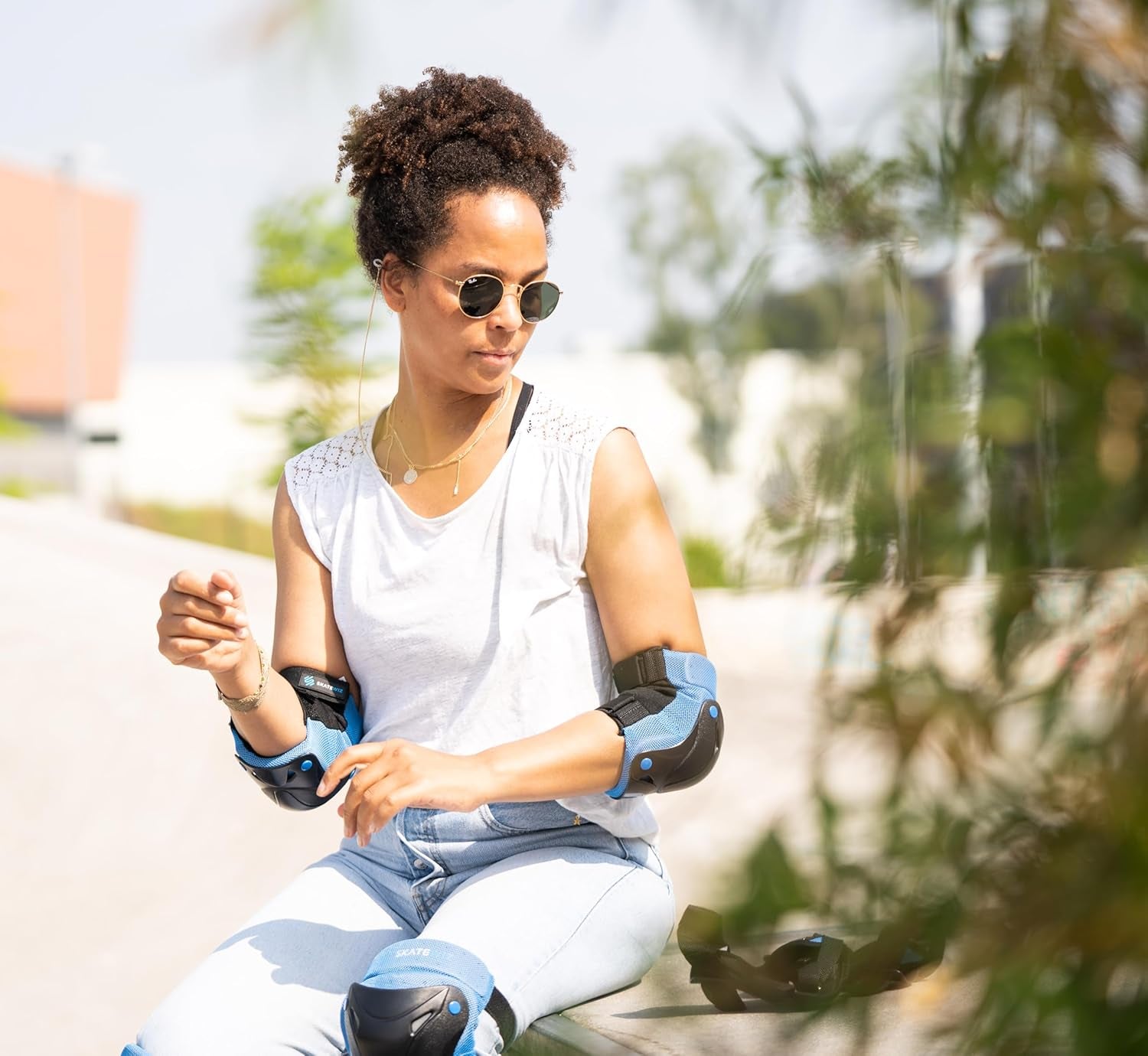 Knee Pads for Kids - Knee and Elbow Pads Set - PROTECT-1 - Size S Blue - Wrist Guards Skating Protective Gear, Skateboard, Roller Skate, Ice Skates for Kids