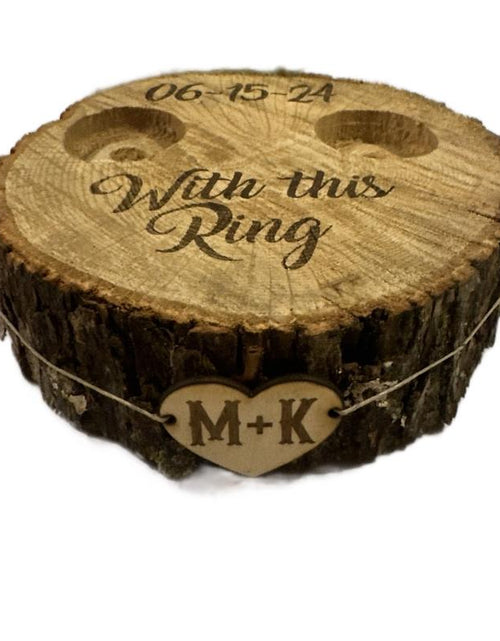 Load image into Gallery viewer, Rustic Ring Box / Tree Stump Alternative Ring Bearer Pillow for Wedding. Organizer for Bride and Groom Rings
