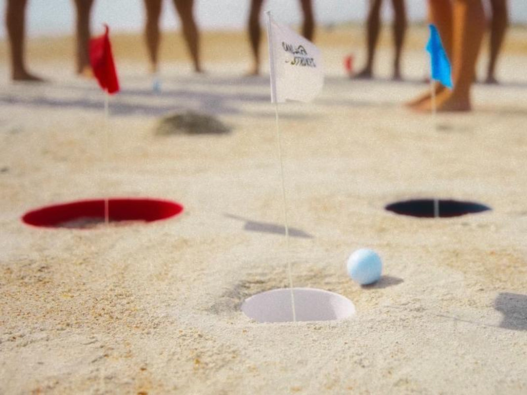 Sand Strokes - Beach Games - Golf - Outdoor Games- Beach Golf Set Indoor